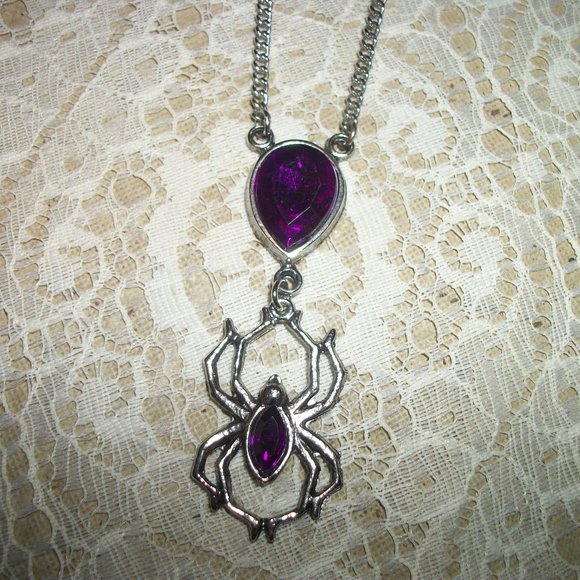 SPIDER NECKLACE FUN FALL PIECE SILVERTONE & PURPLE - Picture 1 of 4